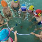 28 февраля 2024 года на базе МБОУ Одинцовской СОШ №1 дошкольного отделения – детского сада №77 состоялся вебинар для инструкторов по плаванию Одинцовского городского округа на тему «Обучение дошкольников технике плавания стилем «брасс» и «баттерфляй» и элементам прикладного плавания».