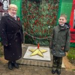 7 мая 2024 года на базе МБОУ «Первая школа имени М.А. Пронина» дошкольного отделения — детского сада №6 города Звенигород состоялся сетевой форум для воспитателей по нравственно-патриотическому воспитанию детей дошкольного возраста «Вы победили! Мы не забыли!», которое приурочено к открытию «Аллеи Славы» на территории организации. На стенах памяти описаны важные события и сражения Великой Отечественной войны и запечатлены участники военных действий из семей педагогов и воспитанников учреждения.