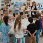 27 ноября 2024 года в рамках III тура конкурса профессионального мастерства «Воспитатель года – 2025» прошло конкурсное испытание «Педагогическое мероприятие с детьми». Именно этот этап позволяет воспитателям раскрыть свои педагогические способности и показать умение находить общий язык с детьми.