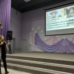 В рамках недели функциональной грамотности 12 декабря 2024 года на базе МБОУ Одинцовского лицея №2 прошел методический круглый стол«Эффективные практики формирования читательской грамотности на уроках русского языка и литературы». Учителя русского языка представили интересные материалы для присутствующих в аудитории.