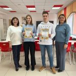 1 марта 2025 года на базе МБОУ Школы “КвантУм” Одинцовский УМЦ “Развитие образования” и учителя математики Московской области провели очередное в этом учебном году занятие постоянно действующего семинара “Магия математики” по подготовке обучающихся к олимпиадам и конкурсам.